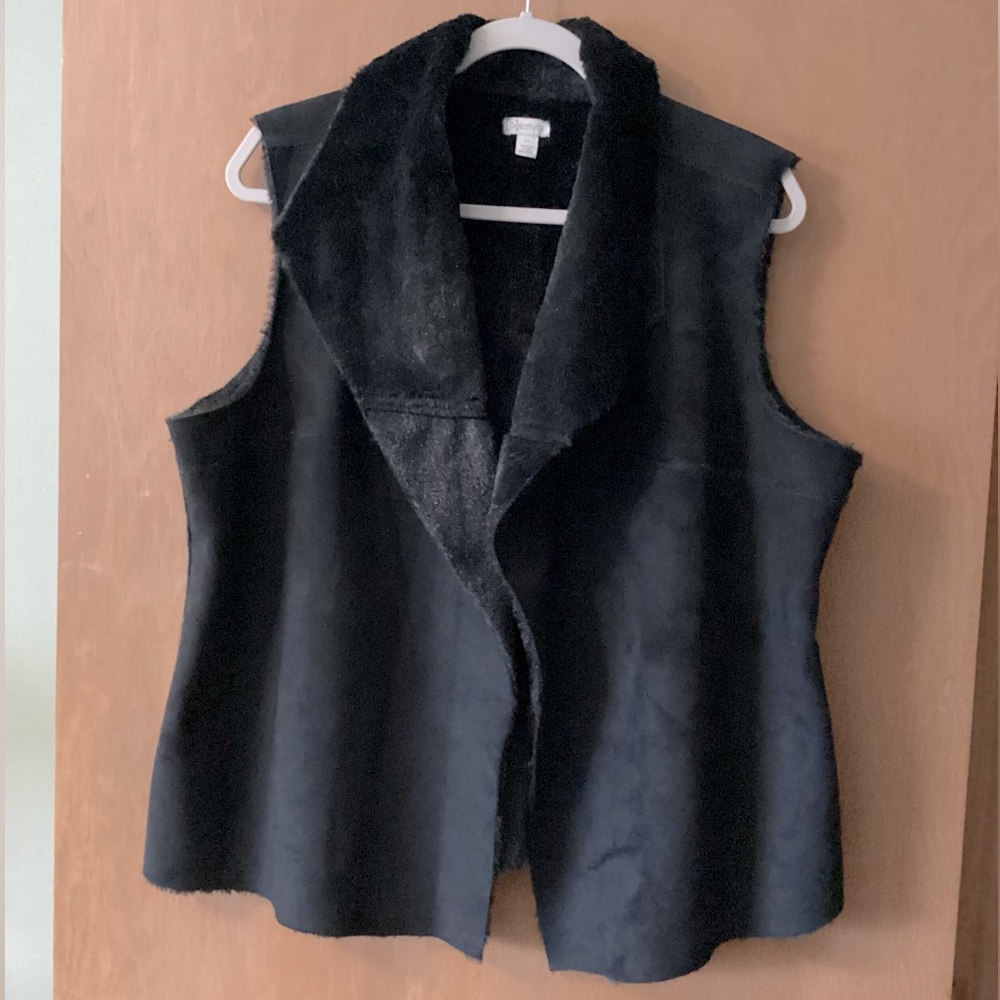 EUC! Faux Suede/ Fur Lined Relativity Vest, Black, XL